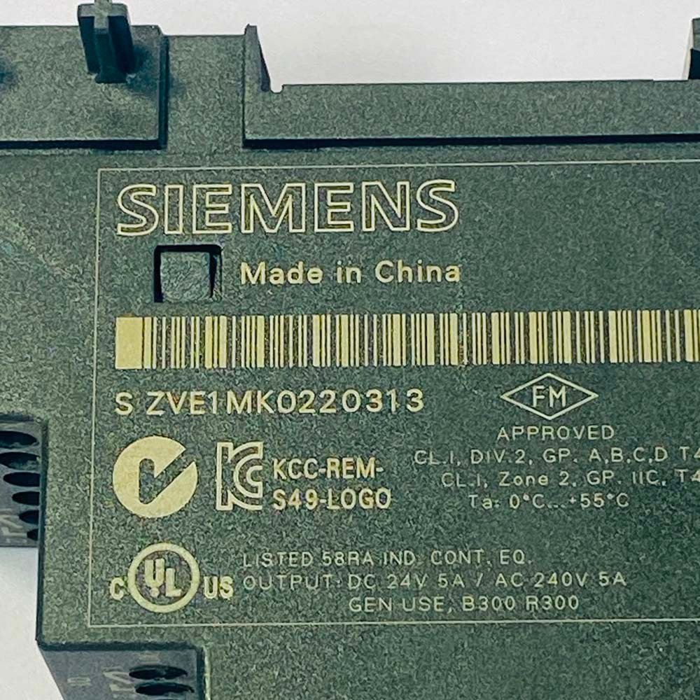 6ED1055-1FB00-0BA1 (4) Siemens 6ED1055-1FB00-0BA1 | Digital Input/Output Expansion Module